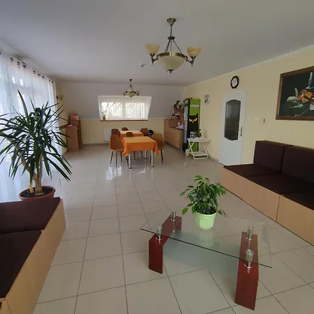 Bed & Breakfast Invest Vendeghaz